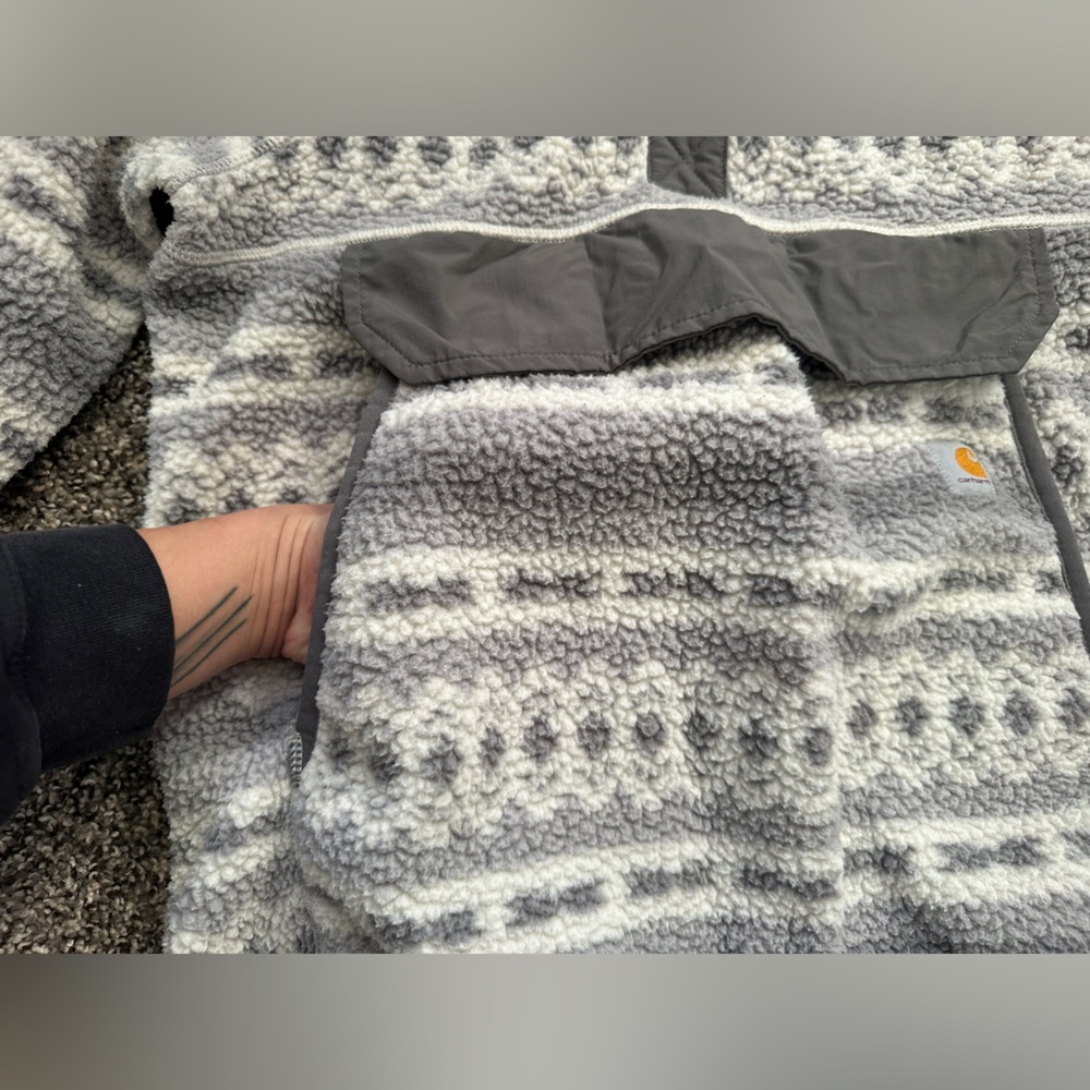 Carhartt Women’s Sherpa Fleece Pull-Over Grey & White Front Pouch Sz S 104922-W - Picture 2 of 6